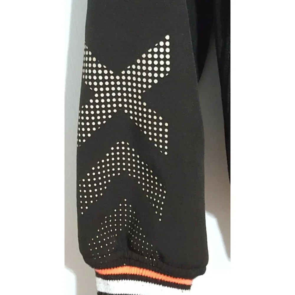 Reebok black  10